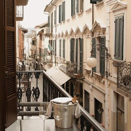 Caffe Delle Rose Les Chambres Verbania Bagian luar foto