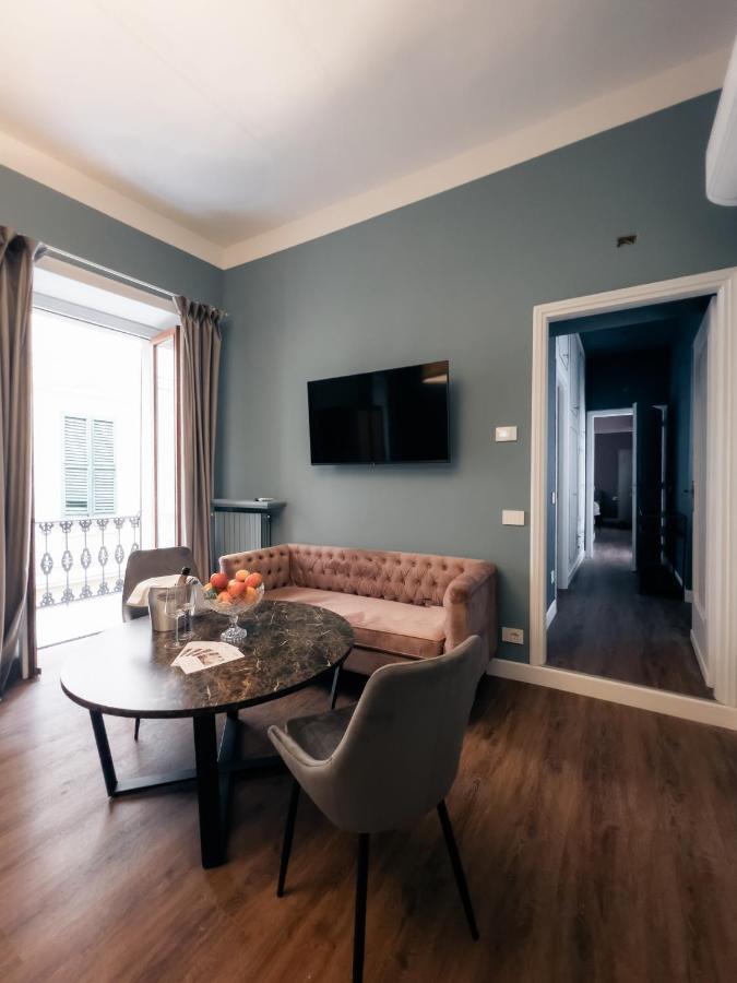 Caffe Delle Rose Les Chambres Verbania Bagian luar foto