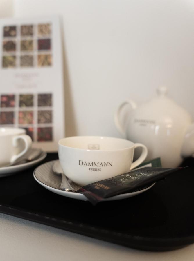 Caffe Delle Rose Les Chambres Verbania Bagian luar foto