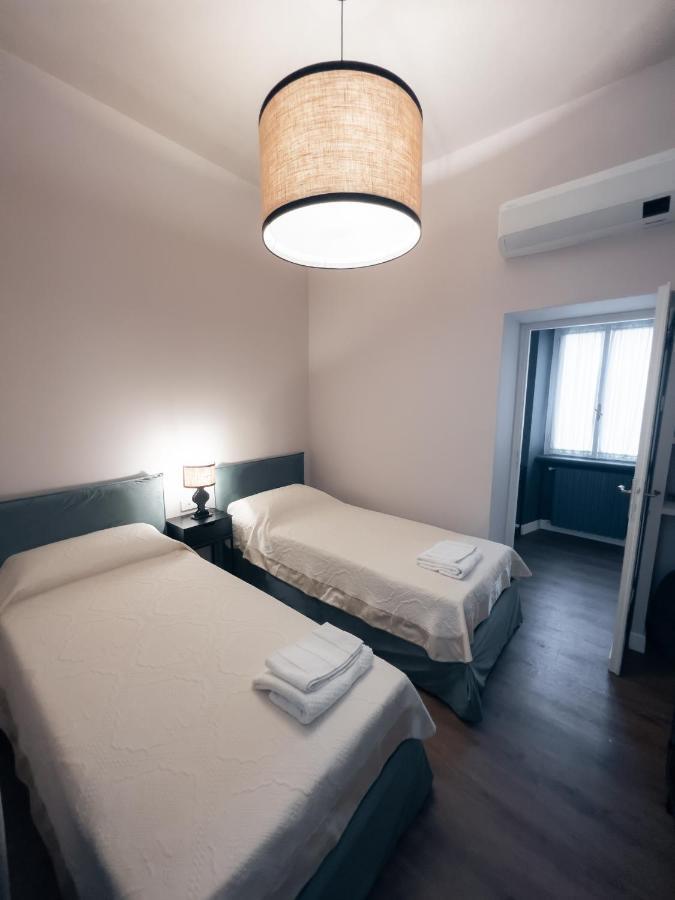Caffe Delle Rose Les Chambres Verbania Bagian luar foto